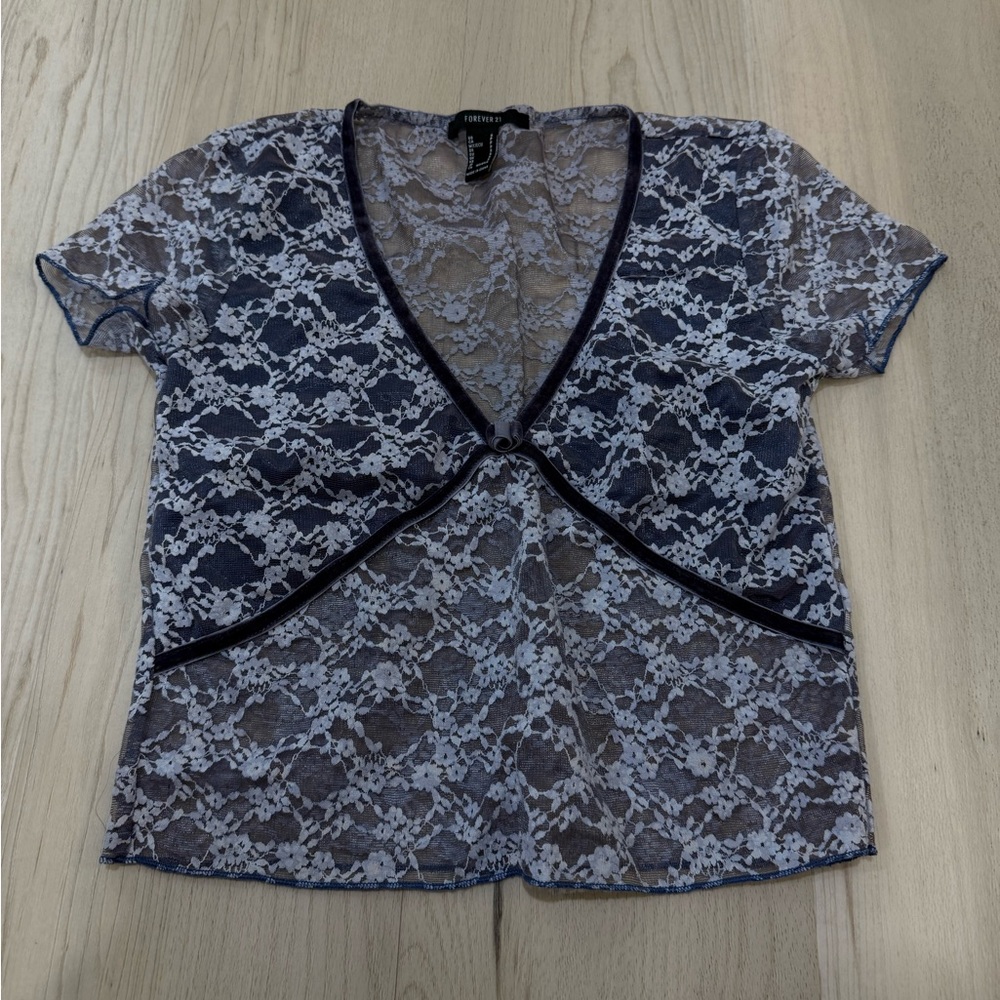 Forever 21 Women’s Navy Blue Lace Sheer Blouse with Velvet trim Size Small